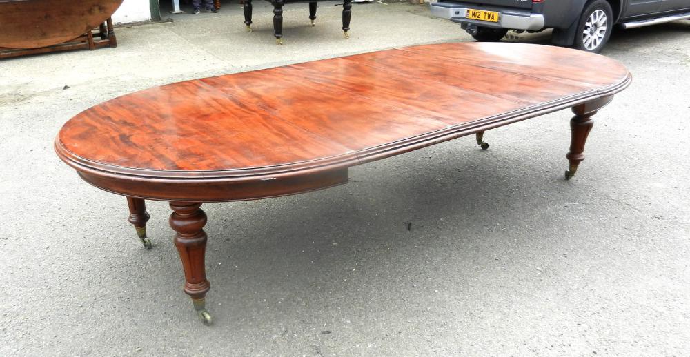 Antique Dining Tables